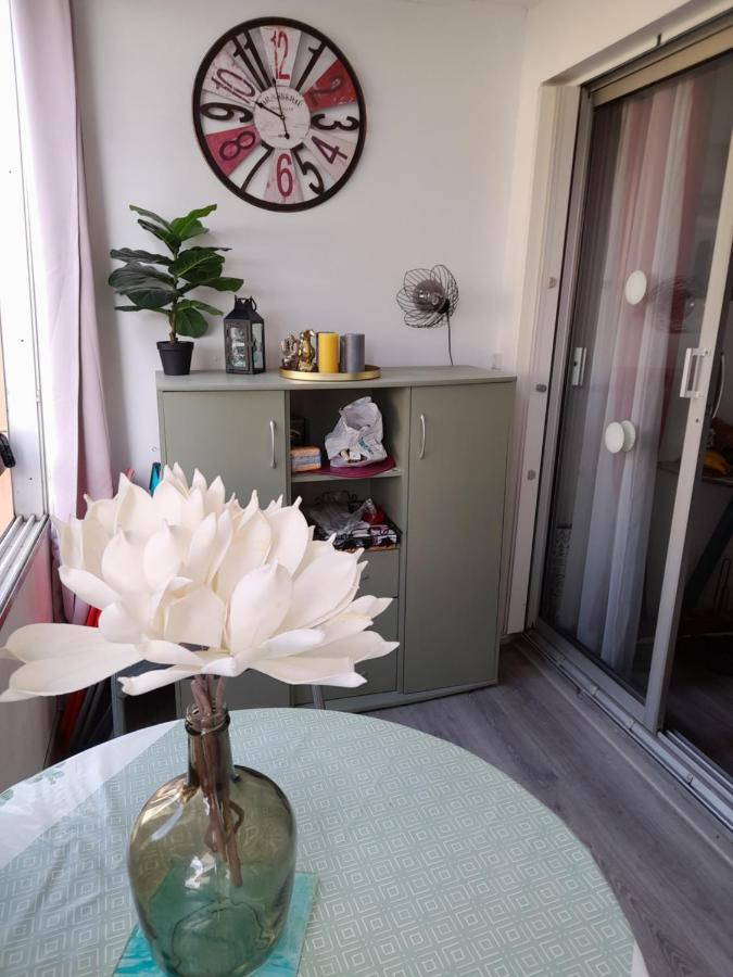 Studio Cabine Avec Loggia แอกด์ ภายนอก รูปภาพ